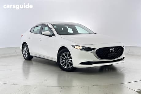 White 2025 Mazda 3 Sedan G20 Pure