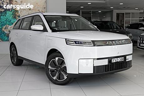 White 2025 Jaecoo J5 SUV EV SUMMIT F