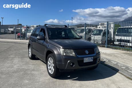 Grey 2009 Suzuki Grand Vitara Wagon Prestige (4X4)