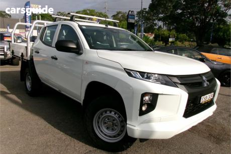 White 2022 Mitsubishi Triton Double Cab Pick Up Glx (4X4)