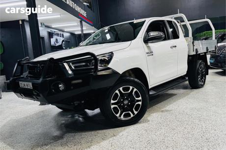 White 2022 Toyota Hilux X Cab Pickup Sr5 (4X4)