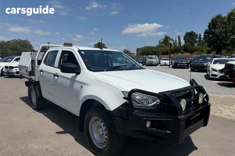 White 2020 Isuzu D-MAX Crew Cab Chassis Sx (4X4)