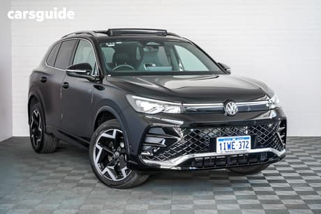 Black 2025 Volkswagen Tiguan Wagon 150Tsi R-Line