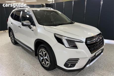 White 2023 Subaru Forester Wagon Hybrid L (Awd)