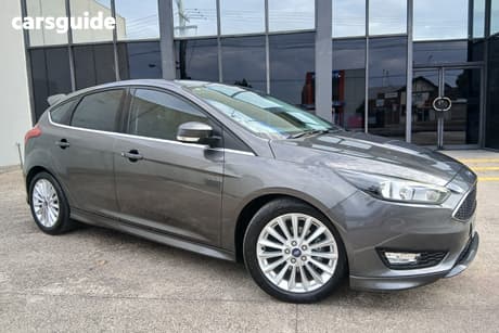 Grey 2016 Ford Focus Hatchback Sport