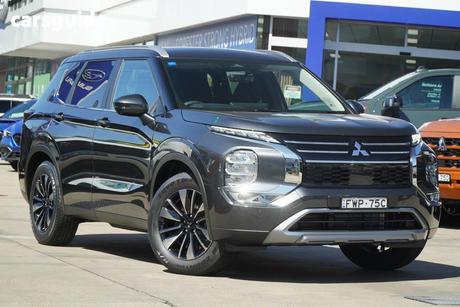 Grey 2025 Mitsubishi Outlander Wagon Ls 7 Seat (2Wd)