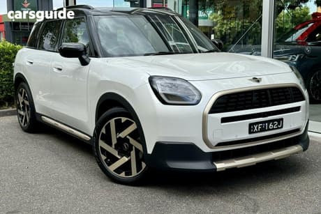 White 2024 Mini Countryman Wagon E Favoured (Bev)