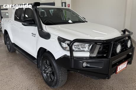 White 2023 Toyota Hilux Double Cab Pick Up Sr (4X4)