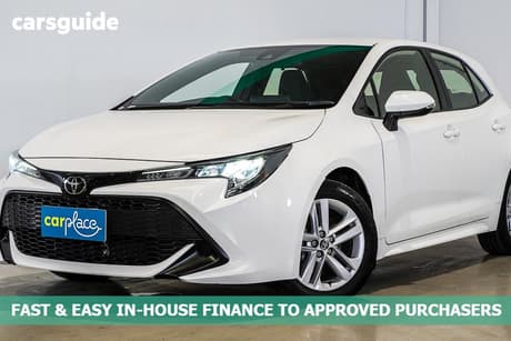White 2022 Toyota Corolla Hatchback Ascent Sport + Navigation