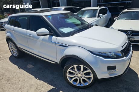 White 2014 Land Rover Range Rover Evoque SUV SD4 PRESTIGE 4X4