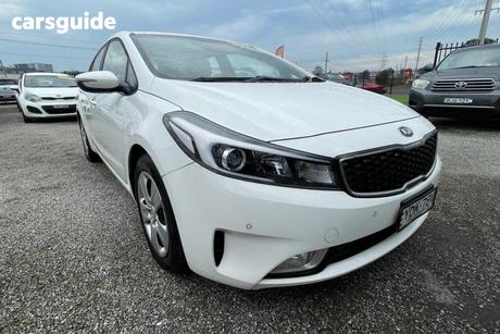 White 2017 Kia Cerato Sedan S