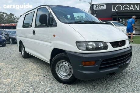 2002 Mitsubishi Starwagon Wagon Gl