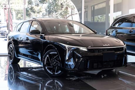 Black 2025 Kia K4 Hatchback Gt-Line