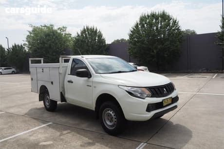 White 2017 Mitsubishi Triton Cab Chassis Glx