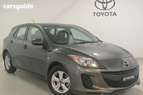 Grey 2013 Mazda 3 Hatchback Neo