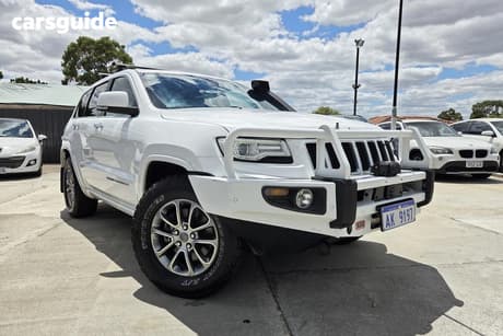 White 2014 Jeep Grand Cherokee Wagon Overland (4X4)