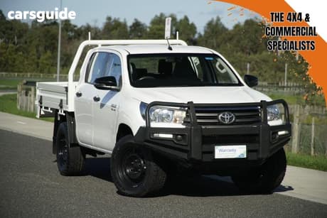 White 2017 Toyota Hilux Dual Cab Chassis Sr (4X4)