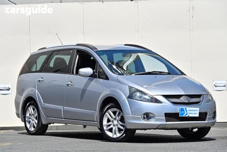 Silver 2006 Mitsubishi Grandis Wagon Vr-X