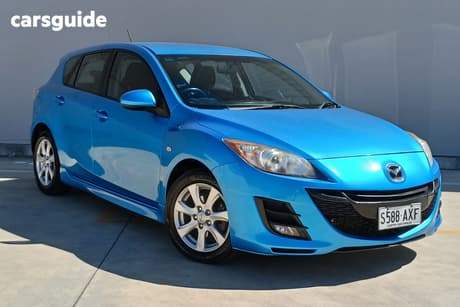 Blue 2011 Mazda 3 Hatchback Maxx Sport