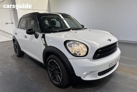 White 2015 Mini Countryman Wagon Cooper D