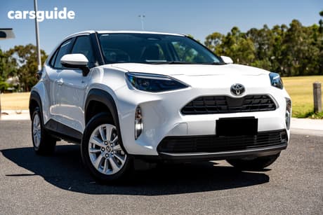 White 2024 Toyota Yaris Cross Wagon Gx Hybrid (Awd)
