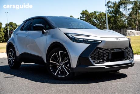 Silver 2024 Toyota C-HR Wagon Koba Hybrid