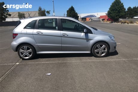 Silver 2011 Mercedes-Benz B200 Hatchback