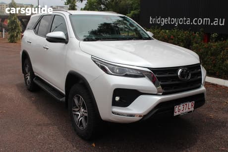 White 2023 Toyota Fortuner Wagon Gxl Premium Interior