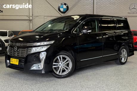 Black 2010 Nissan Elgrand Wagon