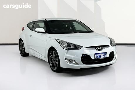White 2016 Hyundai Veloster Coupe