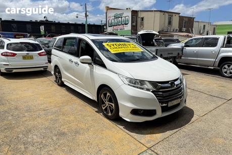 White 2017 Honda Odyssey Wagon Vti-L