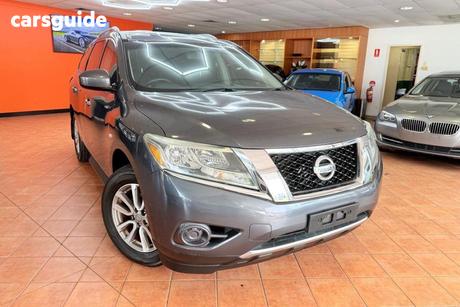 Grey 2014 Nissan Pathfinder Wagon St (4X2)