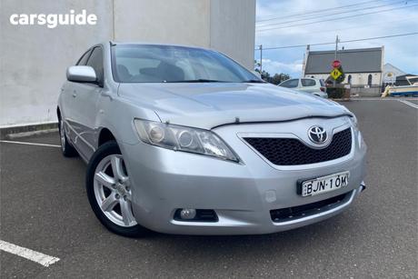 Silver 2009 Toyota Camry Sedan Altise