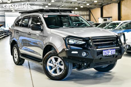 Silver 2023 Isuzu MU-X Wagon Ls-M (4X2)