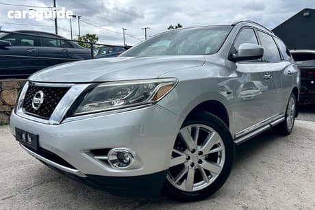 Silver 2013 Nissan Pathfinder Wagon Ti (4X2)