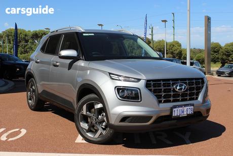 Silver 2025 Hyundai Venue Wagon Elite (Black) Sunroof