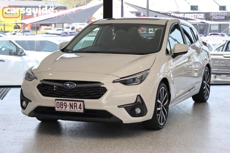 White 2025 Subaru Impreza Hatchback 2.0S (Awd)