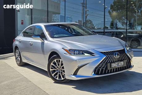 Silver 2024 Lexus ES300H Sedan Luxury (Hybrid)