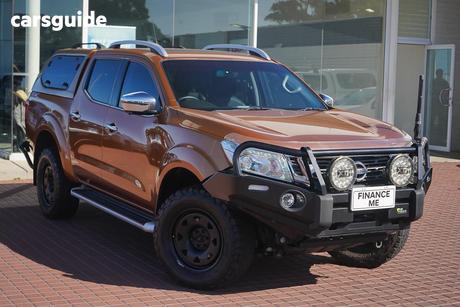 Gold 2018 Nissan Navara Dual Cab Pick-up St-X (4X4) (Leather Trim)