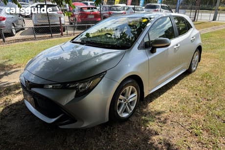 Silver 2018 Toyota Corolla Hatchback Ascent