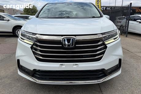 White 2021 Honda Odyssey Wagon Vil7