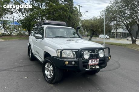 White 2010 Nissan Patrol Wagon St (4X4)