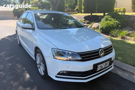 White 2015 Volkswagen Jetta Sedan 103 Tdi Highline