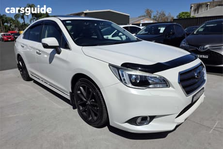 White 2015 Subaru Liberty Sedan 3.6R