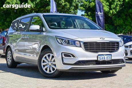 Silver 2019 Kia Carnival Wagon S