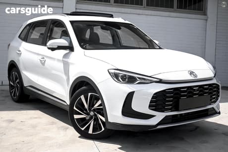 White 2025 MG ZS Wagon Essence Turbo