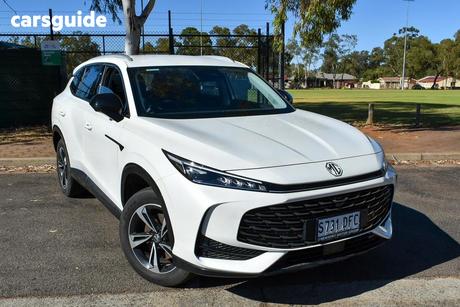 White 2024 MG HS Wagon Vibe