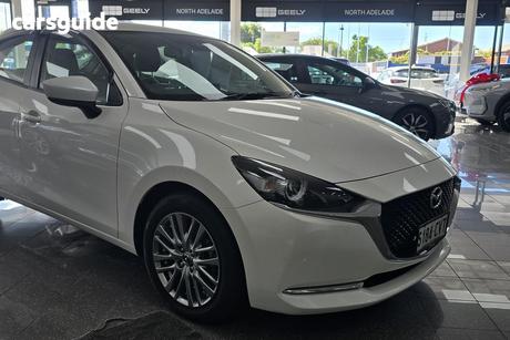 White 2023 Mazda 2 Hatchback G15 Evolve
