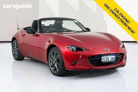 Red 2015 Mazda MX-5 Roadster