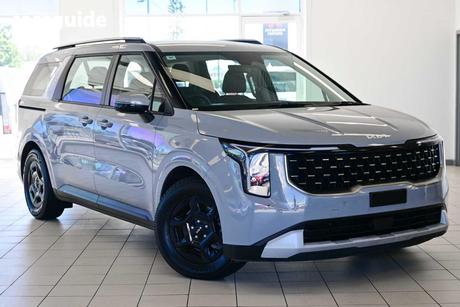 Silver 2024 Kia Carnival Wagon S